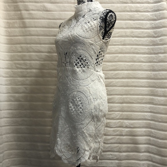 Nazz Couture white crochet turtleneck sleeveless dress. Size S. Minor flaws. - Picture 2 of 16
